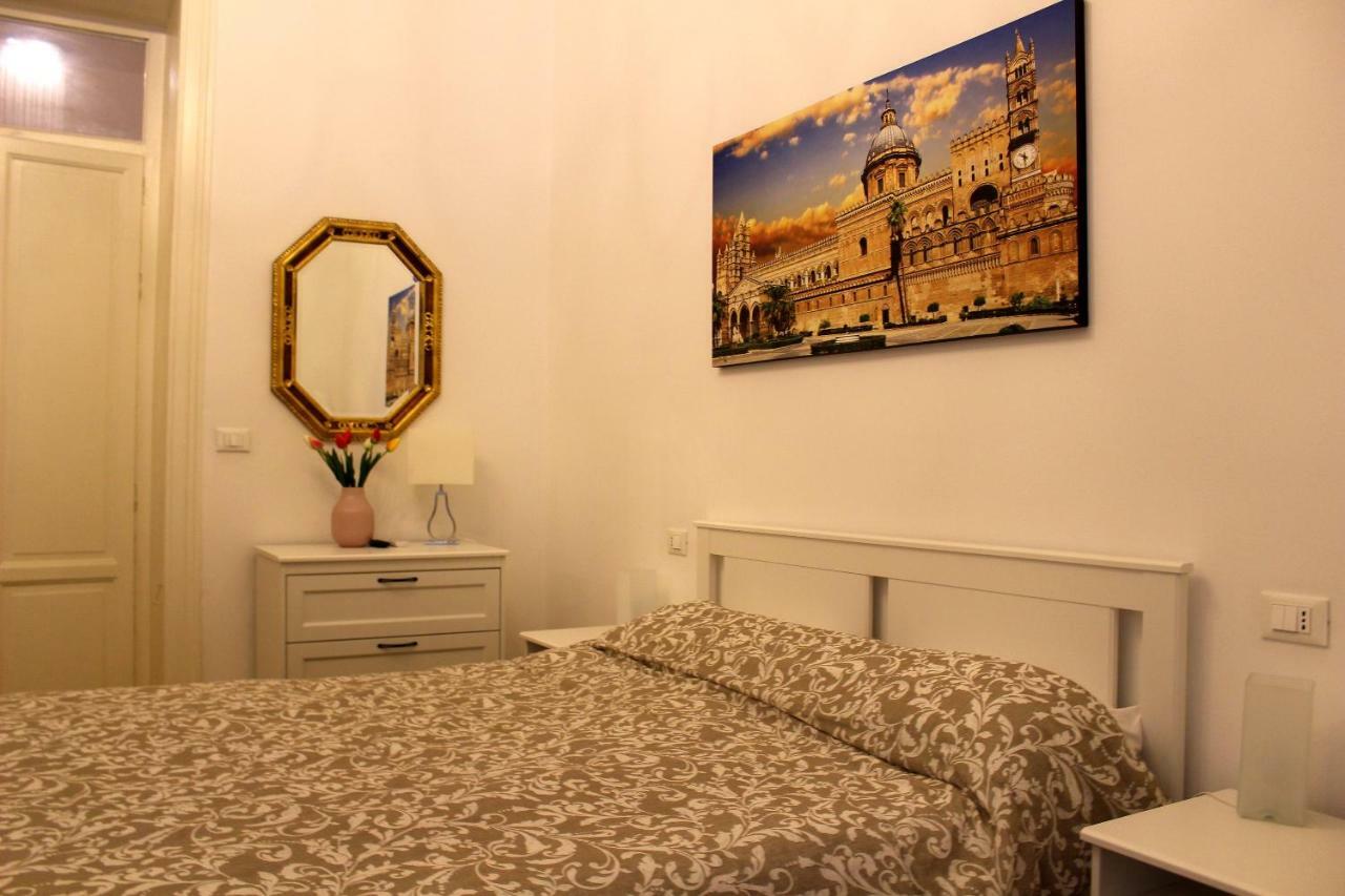 La Dimora Dell'Artista Apartment Palermo Bagian luar foto