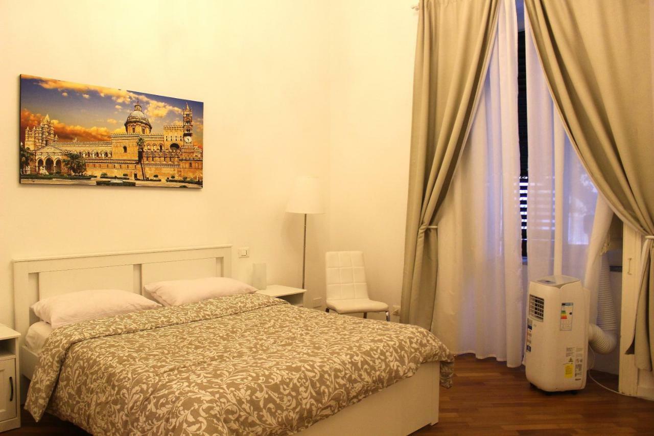 La Dimora Dell'Artista Apartment Palermo Bagian luar foto